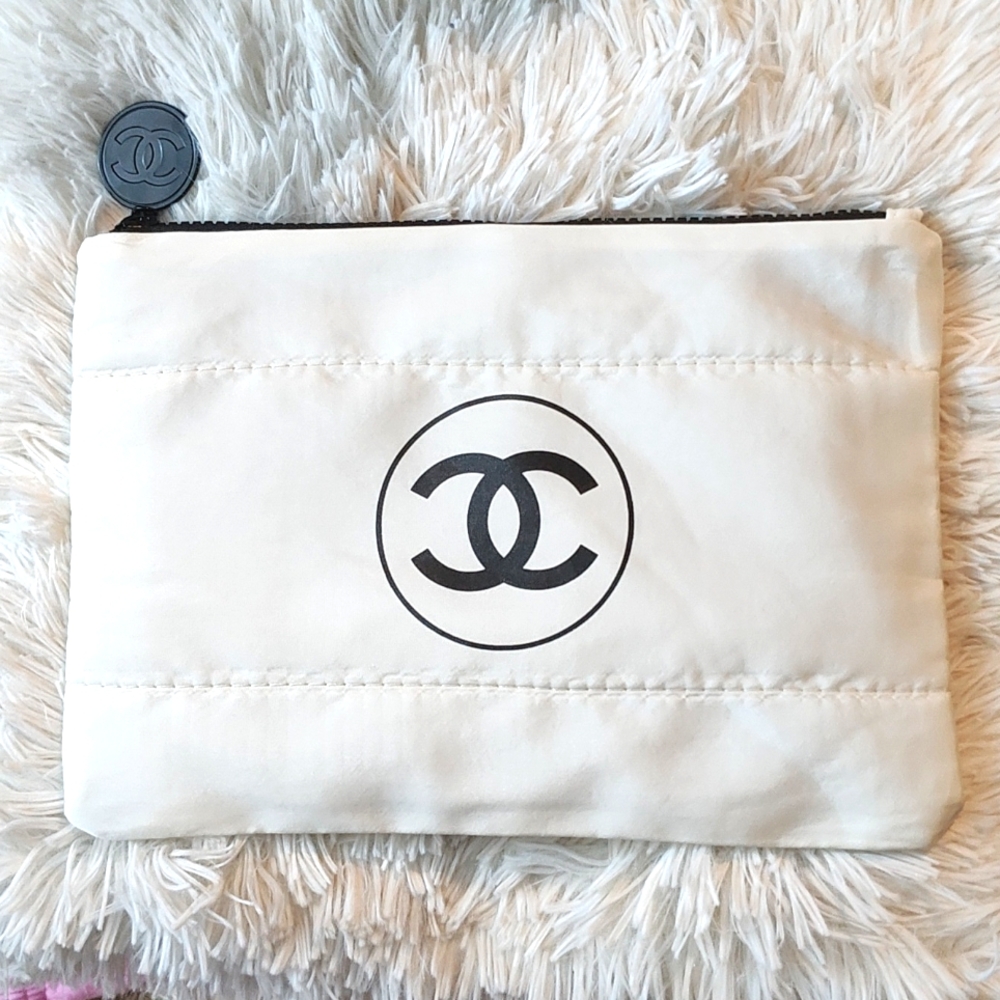 Brand New Off White Quilted Clutch/Pouch with Black Logo